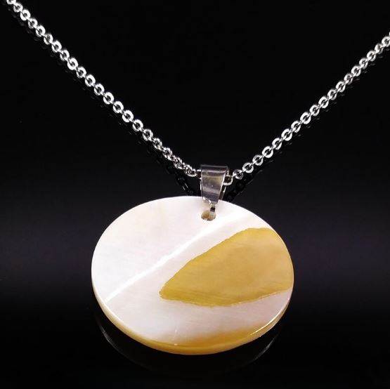 collier_medaillon_ivoire_verso